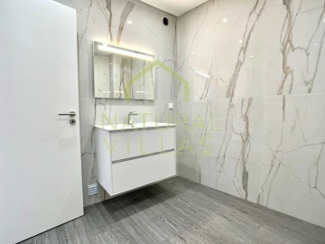 Apartamento T3 para Venda em Quelfes