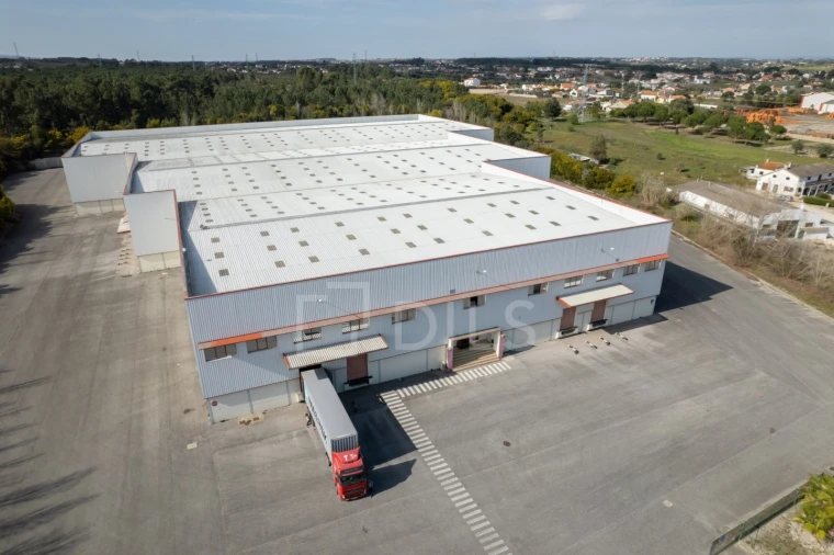 Armazém para Arrendamento em Pontevel Foto 3