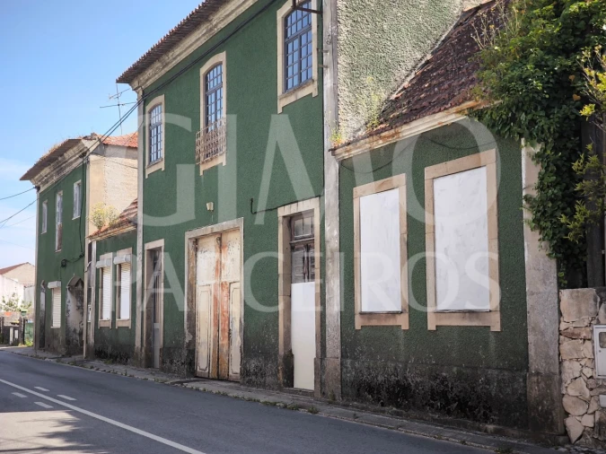 Moradia T4 para Venda em Oliveirinha Foto 4