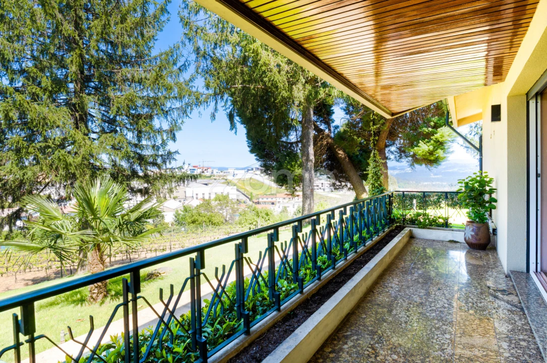 Moradia T6 para Venda em Cristelos, Boim e Ordem Foto 11