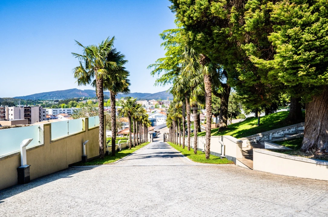 Moradia T6 para Venda em Cristelos, Boim e Ordem Foto 2