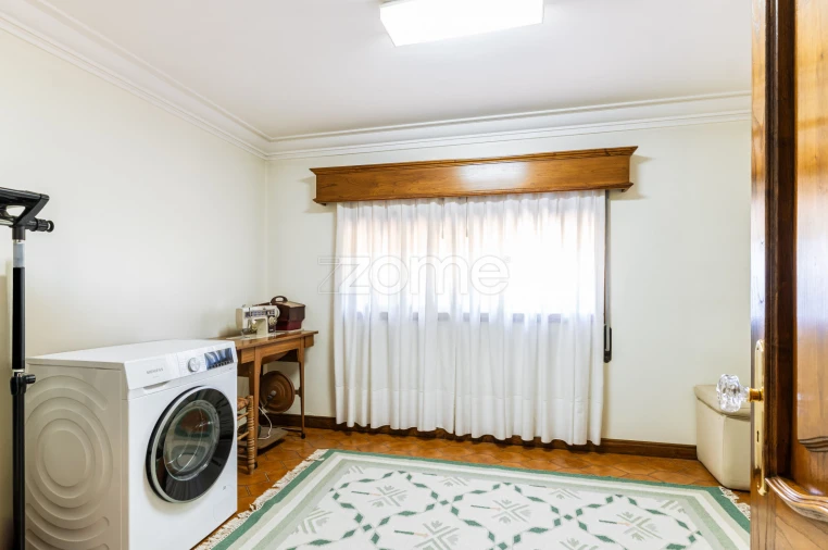 Moradia T6 para Venda em Cristelos, Boim e Ordem Foto 16