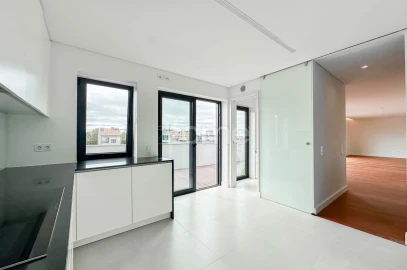 Apartamento T4 para Arrendamento em Matosinhos e Leça da Palmeira
