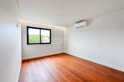 Apartamento T4 para Arrendamento em Matosinhos e Leça da Palmeira