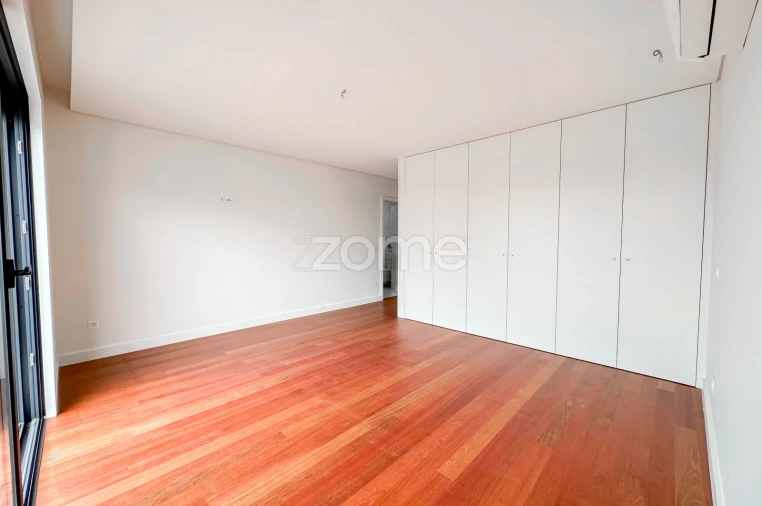 Apartamento T4 para Arrendamento em Matosinhos e Leça da Palmeira Foto 23