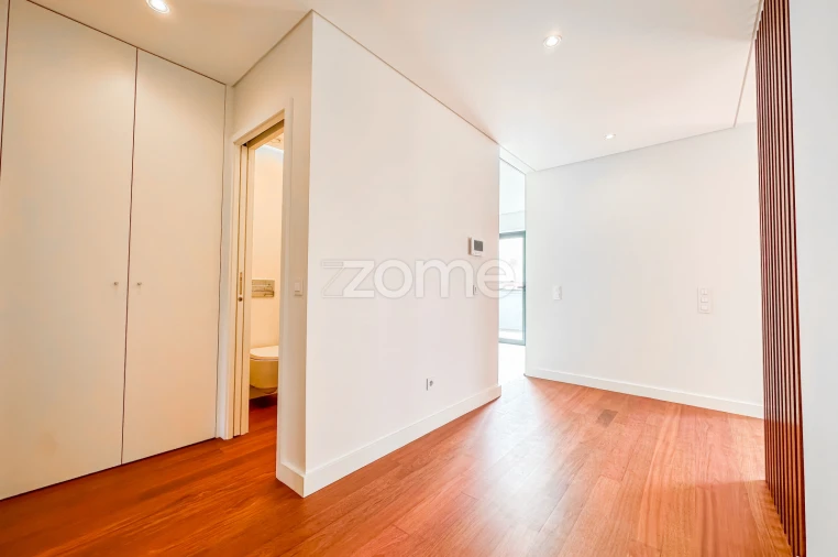 Apartamento T4 para Arrendamento em Matosinhos e Leça da Palmeira Foto 14