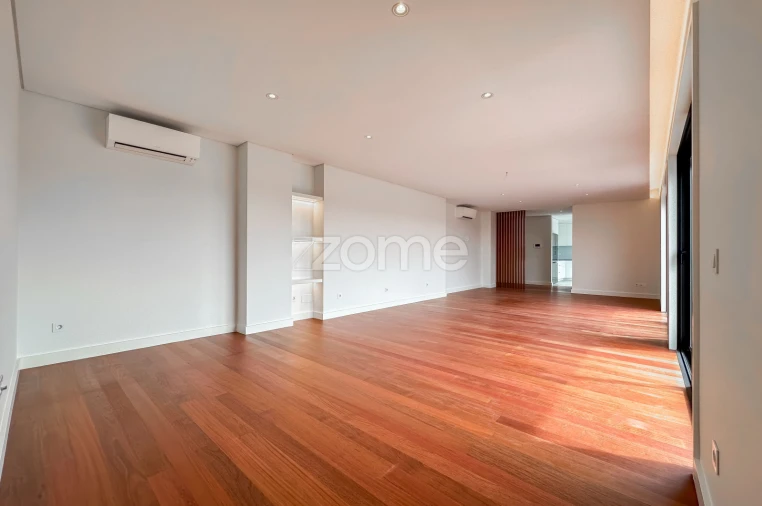 Apartamento T4 para Arrendamento em Matosinhos e Leça da Palmeira Foto 31