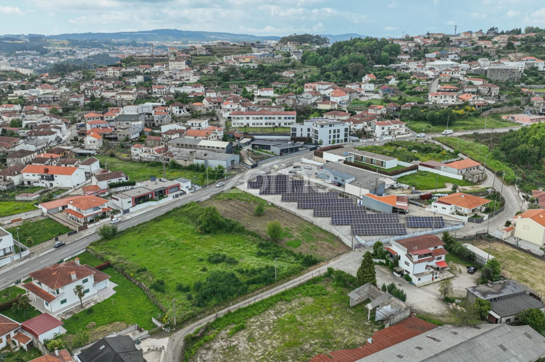 Terreno para Venda em Rebordosa Foto 12