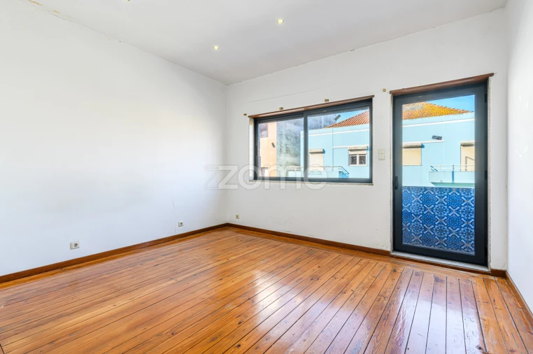 Moradia T6 para Venda em Paranhos Foto 28