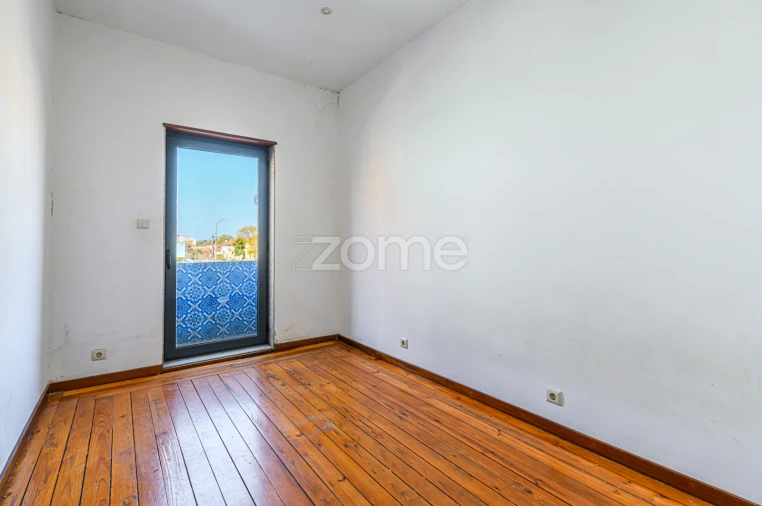 Moradia T6 para Venda em Paranhos Foto 33