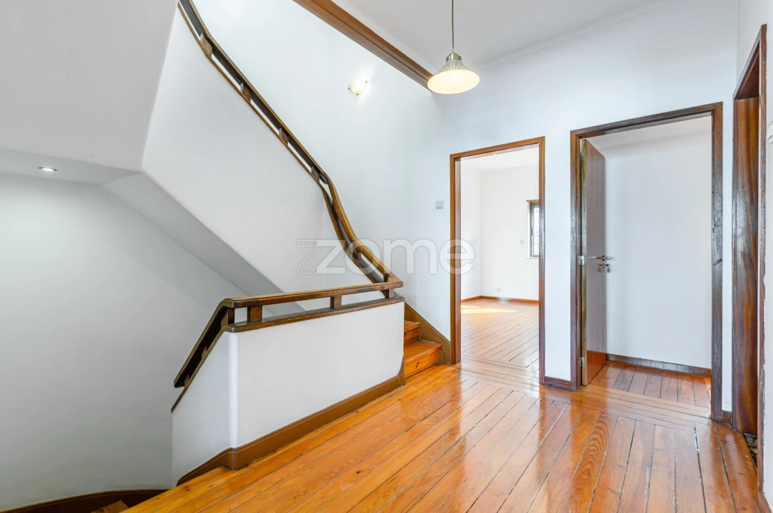 Moradia T6 para Venda em Paranhos Foto 27