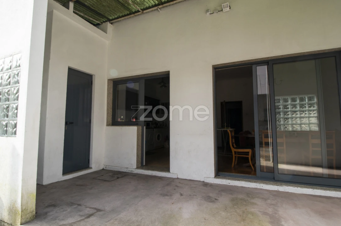 Moradia T6 para Venda em Paranhos Foto 19