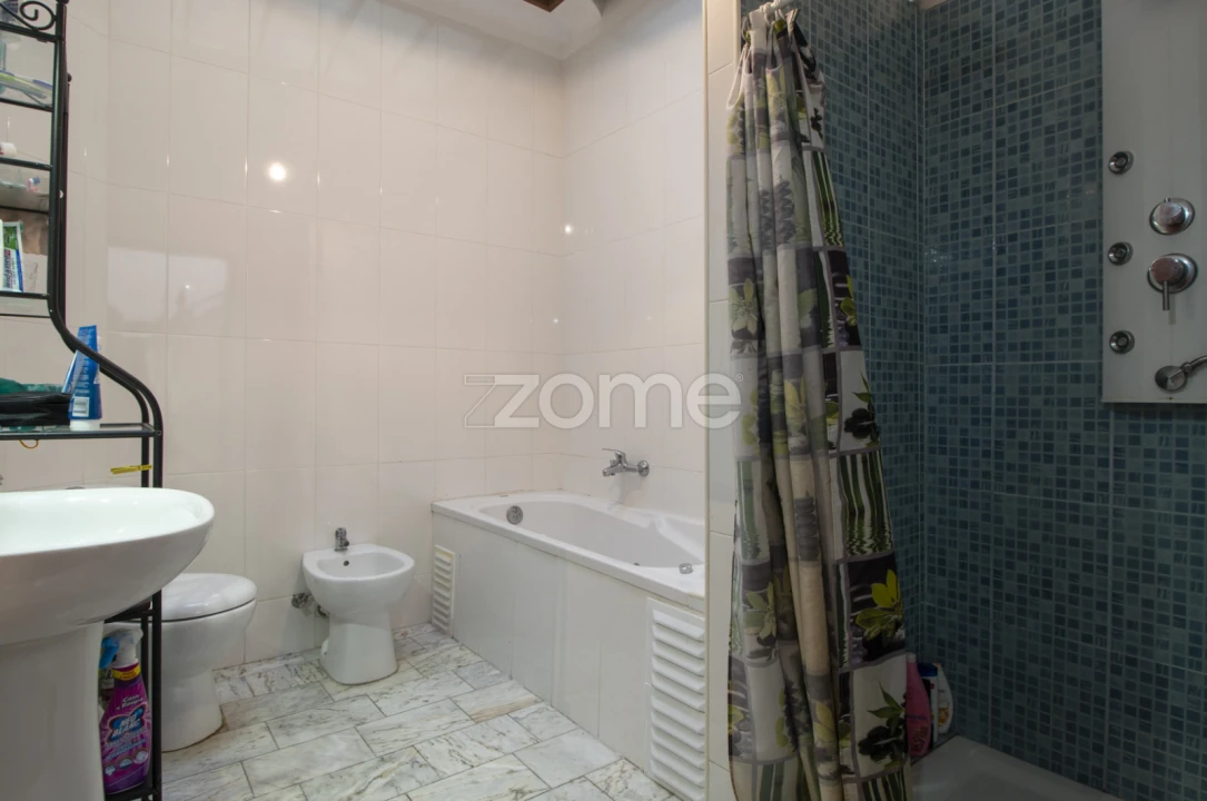 Moradia T6 para Venda em Paranhos Foto 35