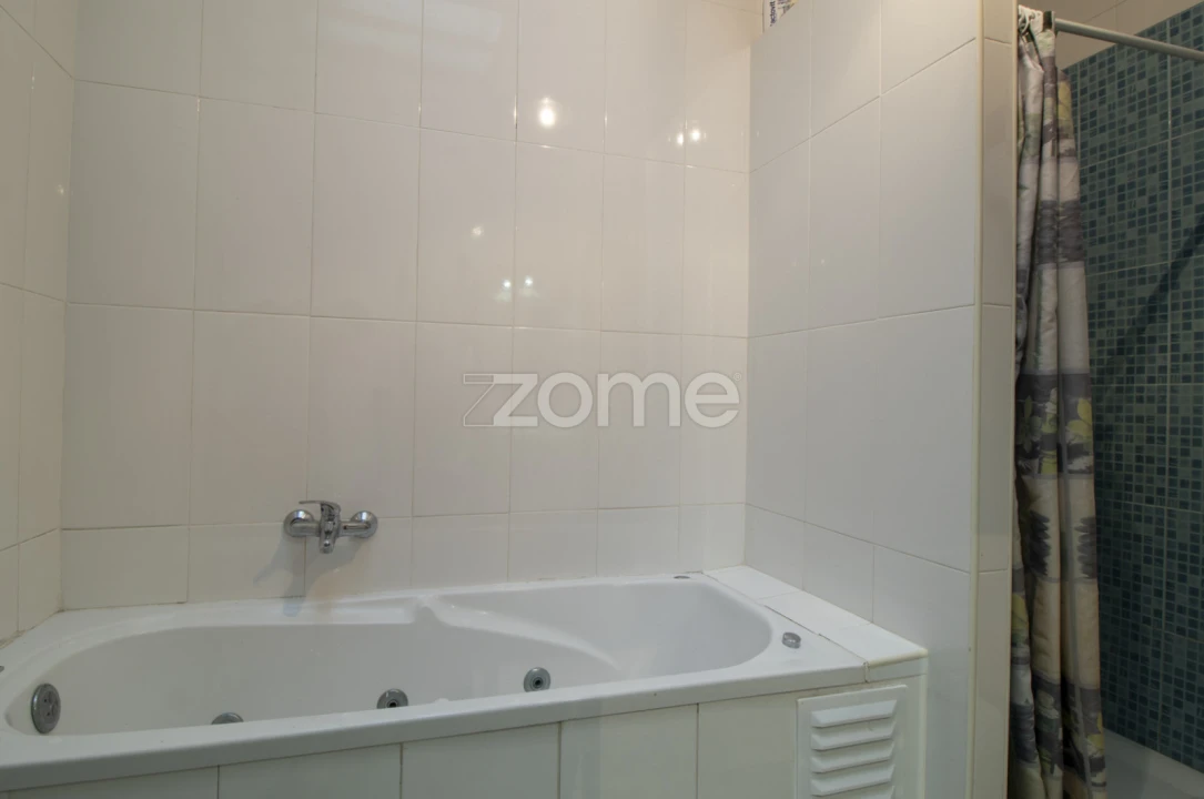 Moradia T6 para Venda em Paranhos Foto 36