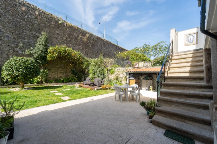 Prédio para Venda em Braga (Maximinos, Sé e Cividade) Foto 22