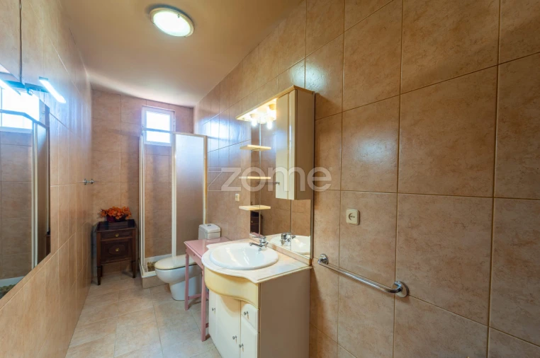 Prédio para Venda em Braga (Maximinos, Sé e Cividade) Foto 27