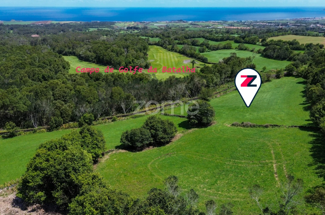 Terreno para Venda em Pico da Pedra Foto 1