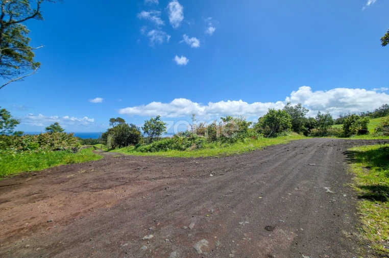 Terreno para Venda em Pico da Pedra Foto 21