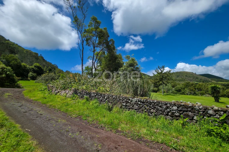 Terreno para Venda em Pico da Pedra Foto 19