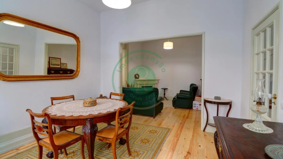 Moradia T8 para Venda em Buarcos Foto 4