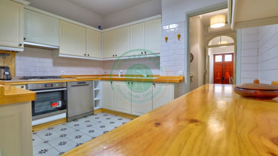 Moradia T8 para Venda em Buarcos