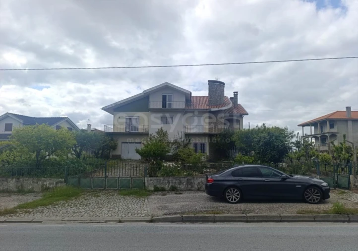 Moradia T3 para Venda em Nogueira do Cravo Foto 2