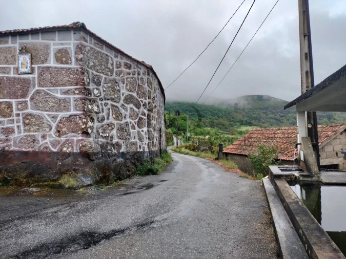 Quinta T2 para Venda em Barro Foto 2