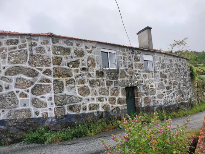 Quinta T2 para Venda em Barro Foto 5