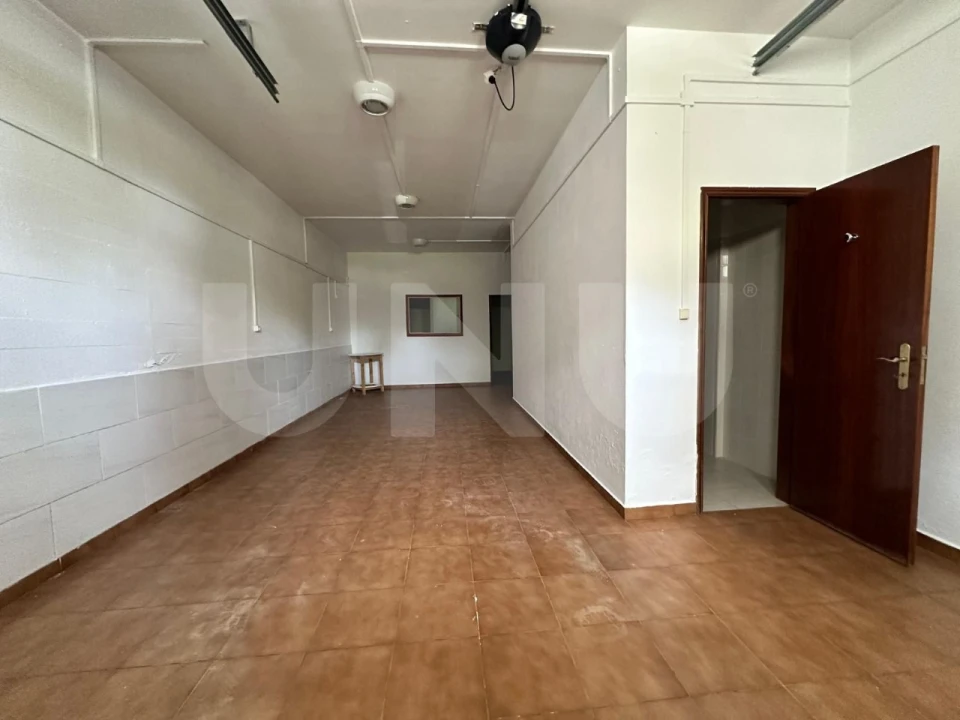 Loja para Venda em Covilhã e Canhoso Foto 18