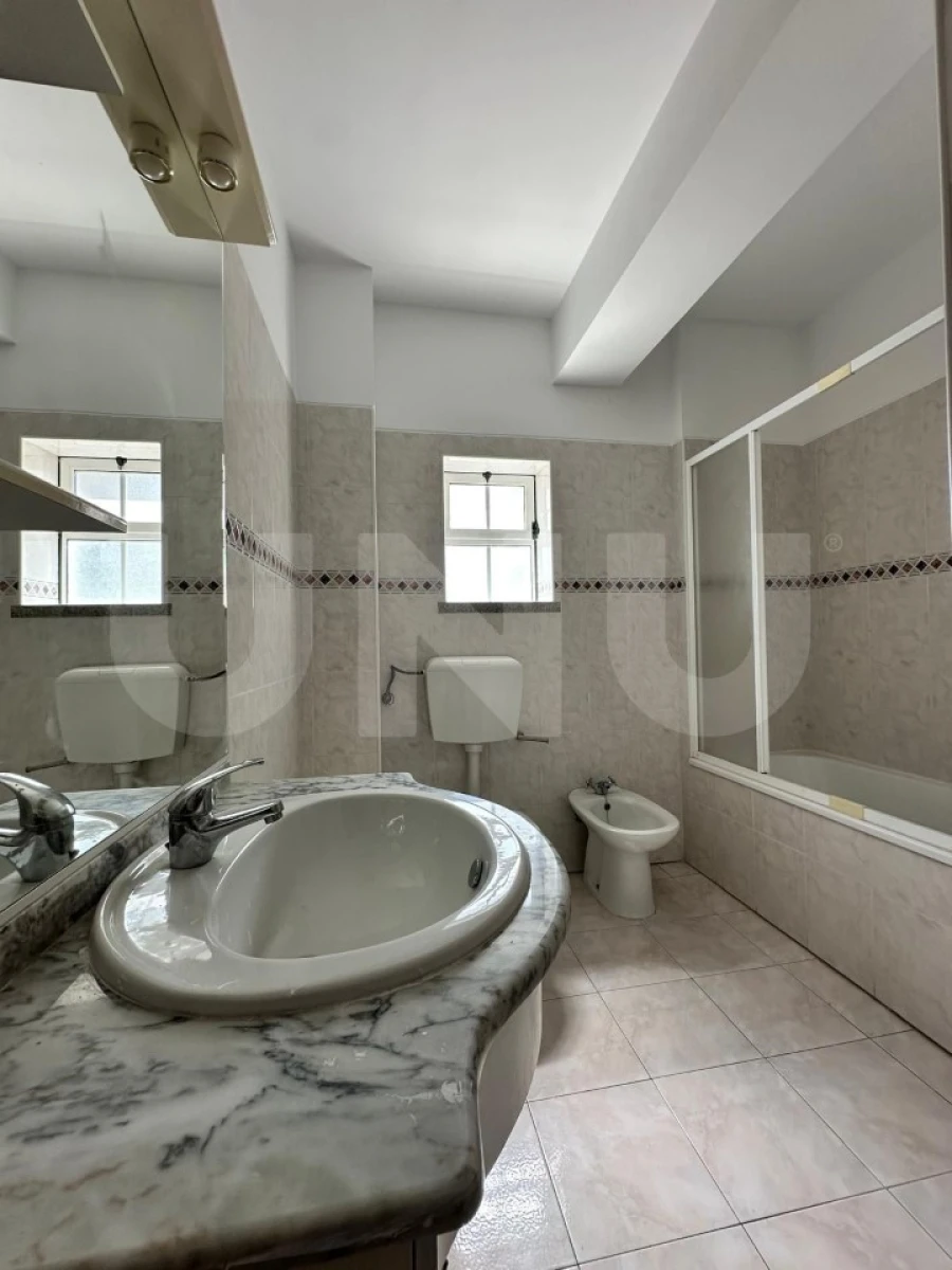 Loja para Venda em Covilhã e Canhoso Foto 14