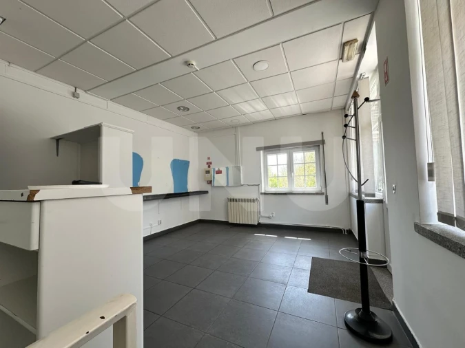 Loja para Venda em Covilhã e Canhoso Foto 5