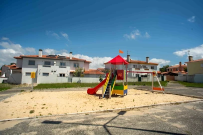 Moradia T4 para Venda em Santa Maria, São Pedro e Sobral da Lagoa