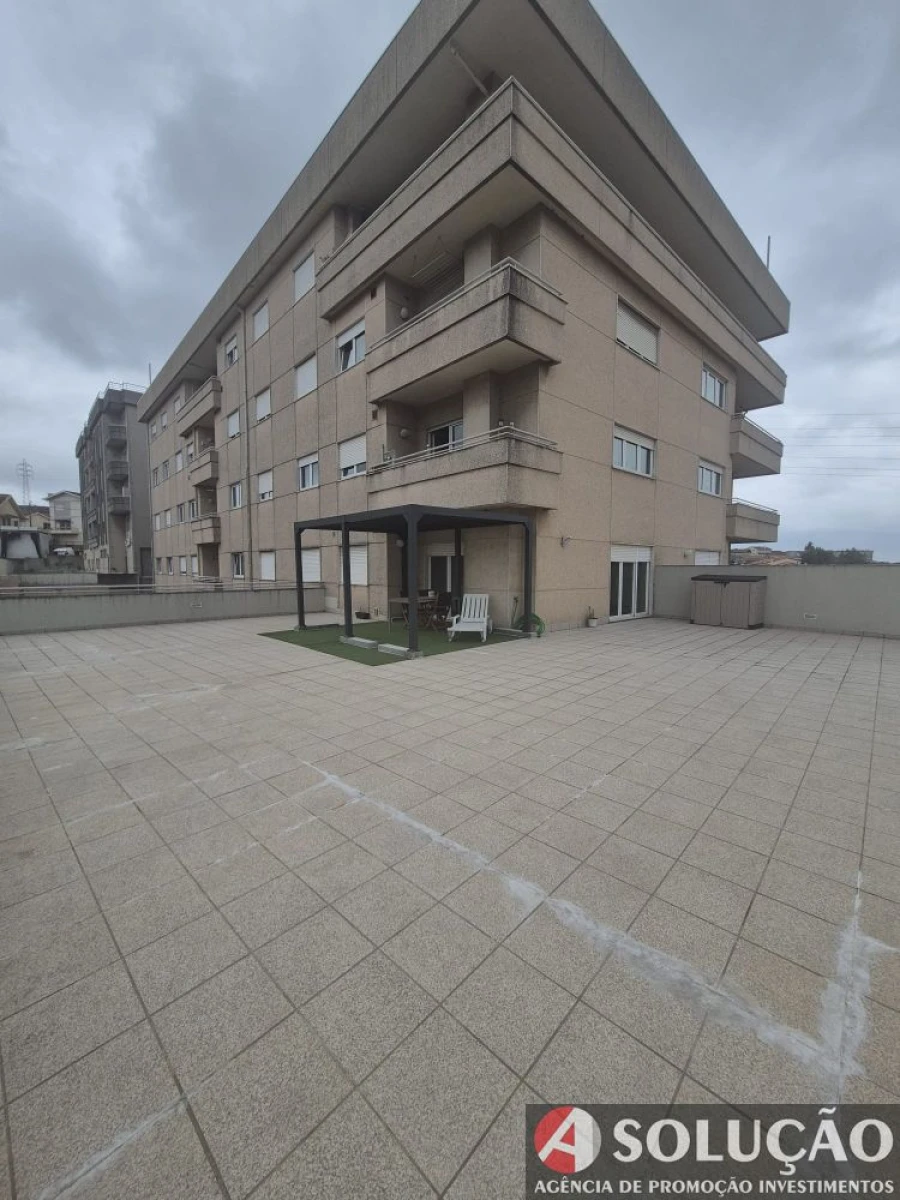 Apartamento T2 para Venda em Oliveira do Douro Foto 34