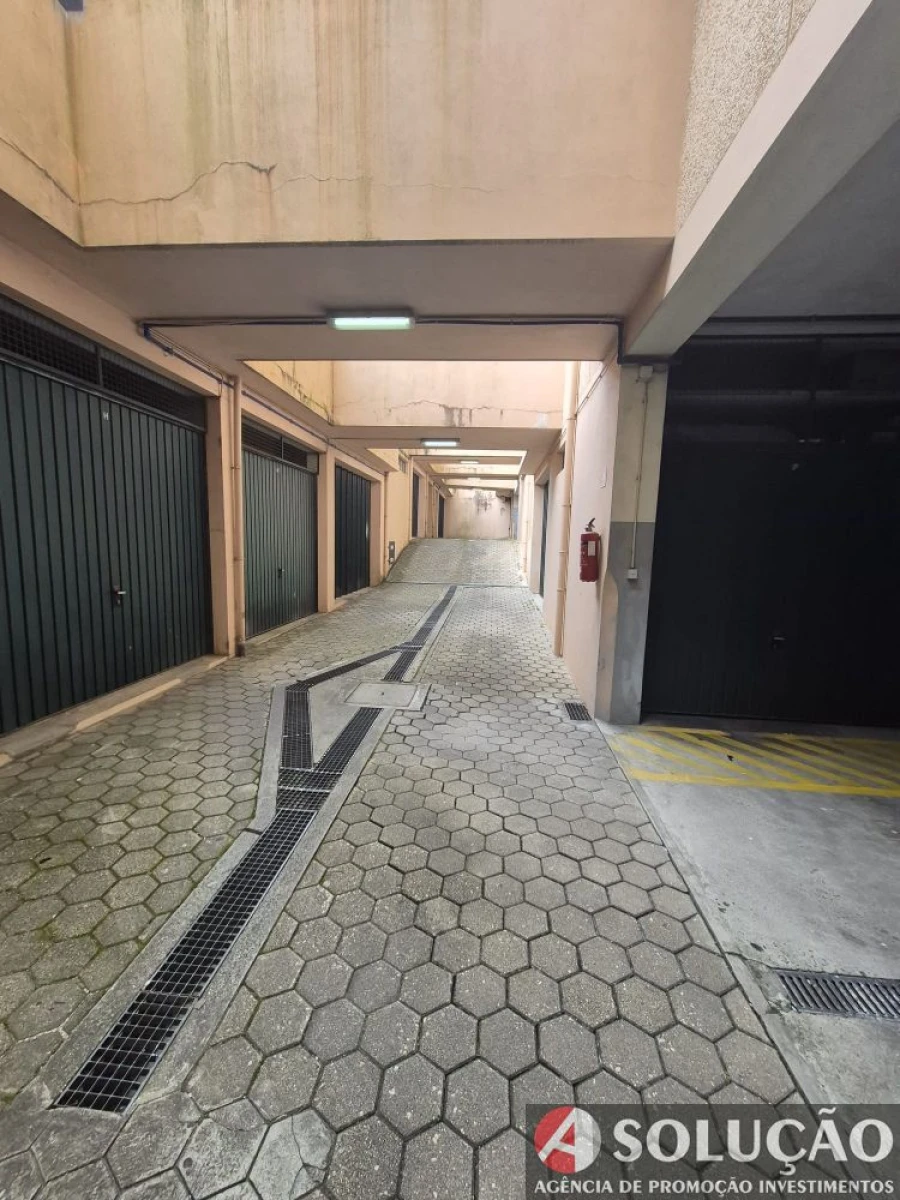 Apartamento T2 para Venda em Oliveira do Douro Foto 36