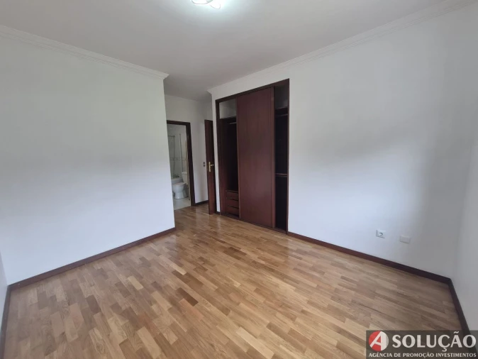 Apartamento T2 para Venda em Oliveira do Douro Foto 15