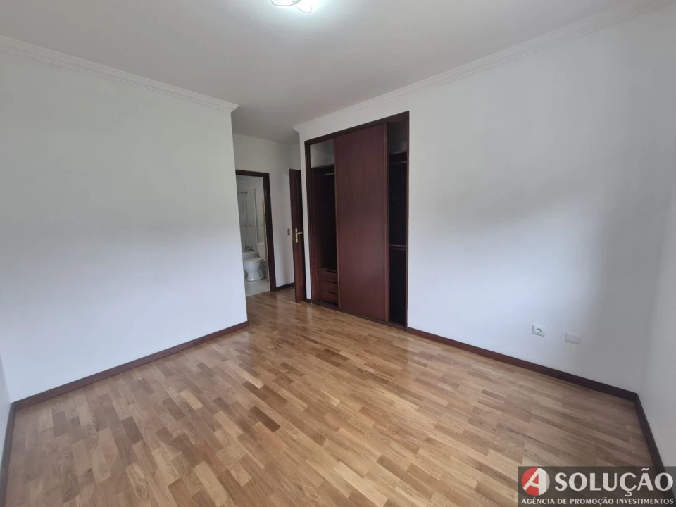 Apartamento T2 para Venda em Oliveira do Douro Foto 15