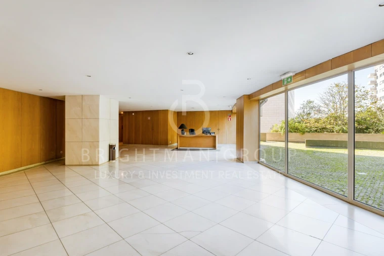 Apartamento T3 para Venda em Aldoar, Foz do Douro e Nevogilde Foto 32