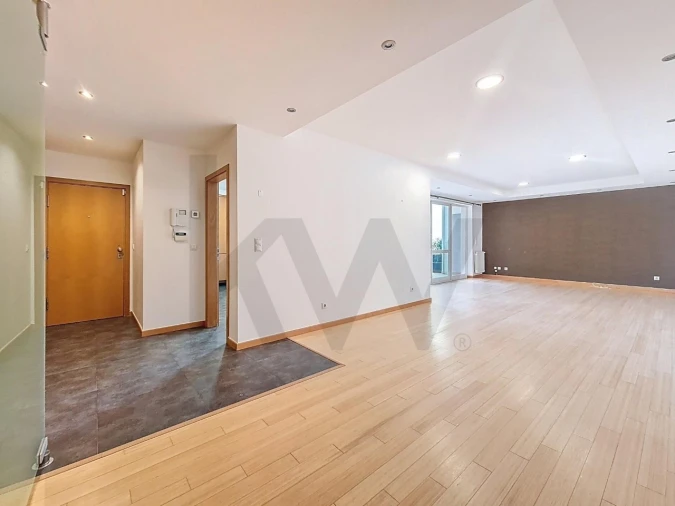 Apartamento T3 para Venda em União das Freguesias de Setúbal Foto 3