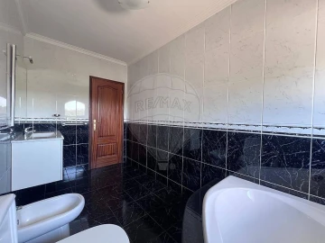 Moradia T3 para Venda em Canedo, Vale e Vila Maior