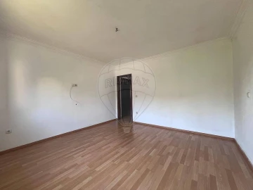 Moradia T3 para Venda em Canedo, Vale e Vila Maior