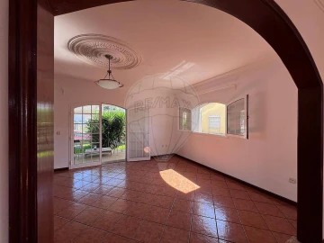 Moradia T3 para Venda em Canedo, Vale e Vila Maior