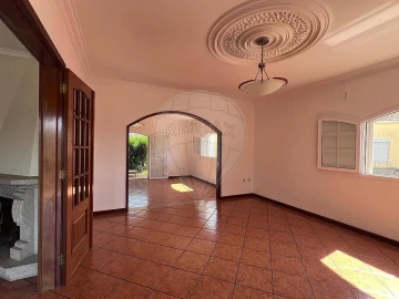 Moradia T3 para Venda em Canedo, Vale e Vila Maior
