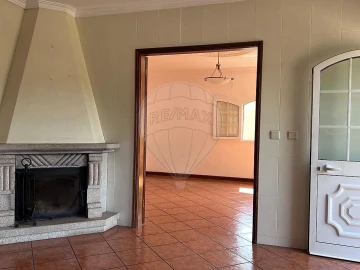 Moradia T3 para Venda em Canedo, Vale e Vila Maior