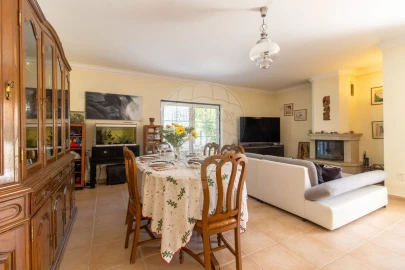 Moradia T4 para Venda em Silveira