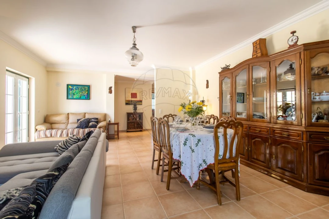 Moradia T4 para Venda em Silveira Foto 9