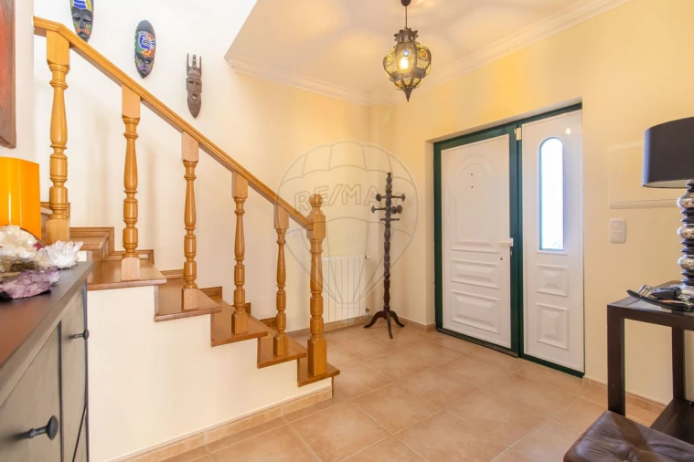 Moradia T4 para Venda em Silveira Foto 13