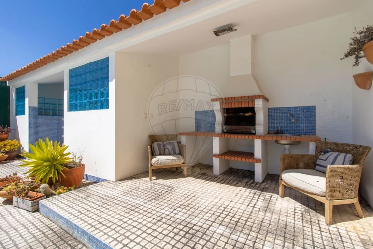 Moradia T4 para Venda em Silveira Foto 6