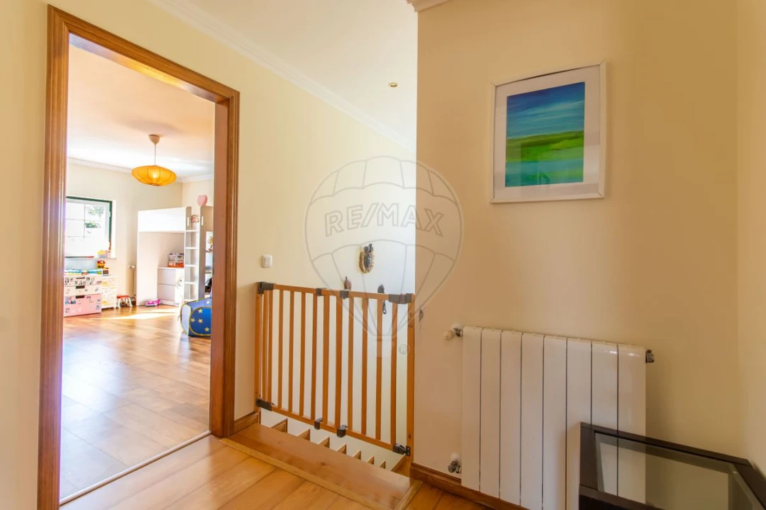 Moradia T4 para Venda em Silveira Foto 23