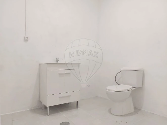 Loja para Venda em Alenquer (Santo Estêvão e Triana) Foto 7