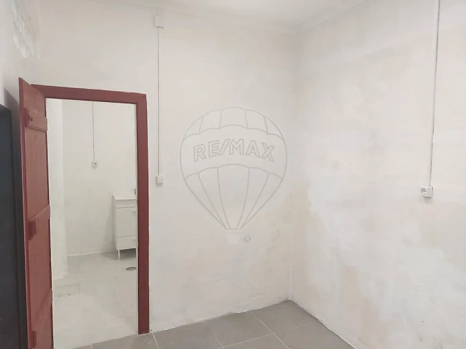 Loja para Venda em Alenquer (Santo Estêvão e Triana) Foto 6